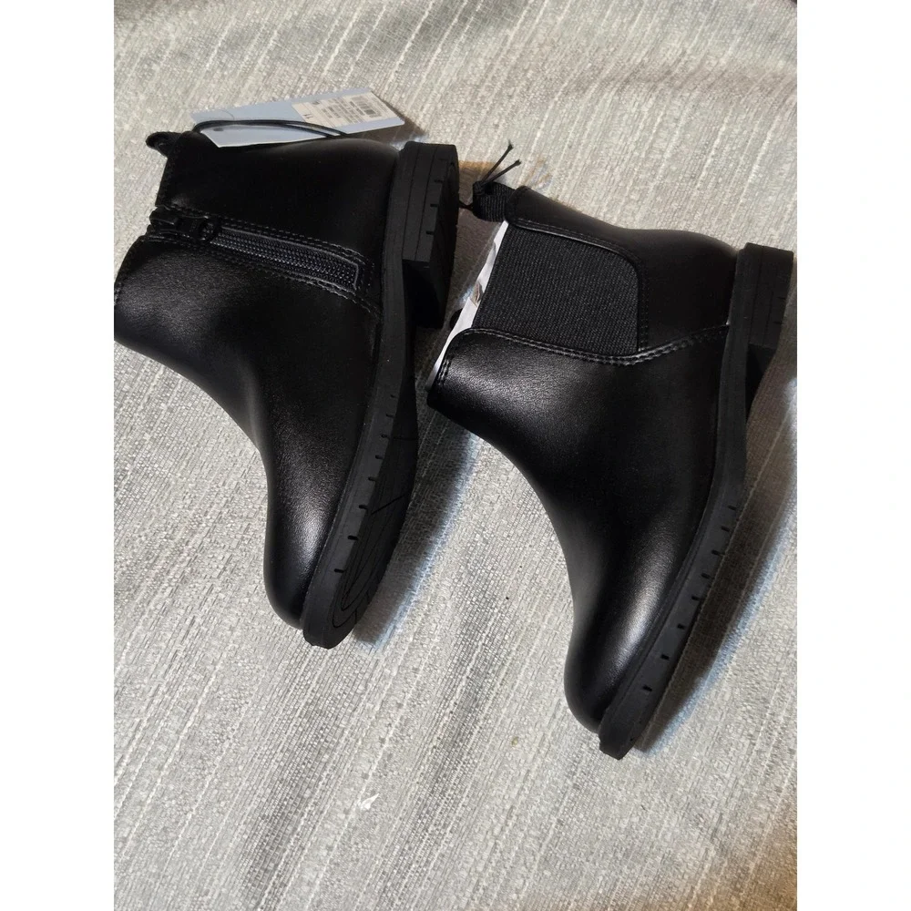 Cat & Jack Kids Black Chelsea Boots Side Zip Faux Leather Ankle Boots Size 11